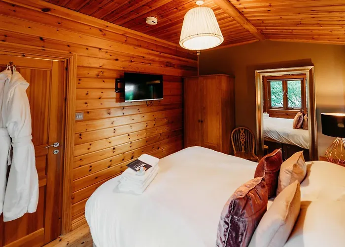 Karma With Hot Tub And On Site Bistro